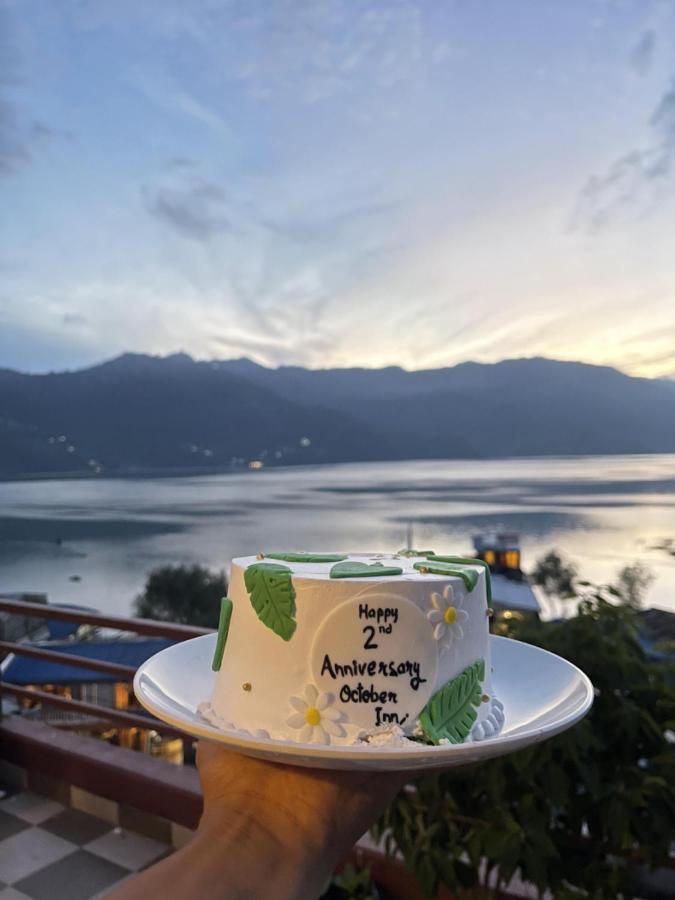 Hotel October Inn Pokhara Buitenkant foto